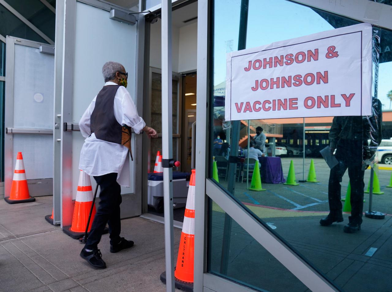 People enter a vaccination centre in Los Angeles on April 1. Johnson & Johnson has paused its EU rollout, which started this week, after six reported cases of blood clotting in more than 6.8 million doses of the vaccine administered. Photo: AP