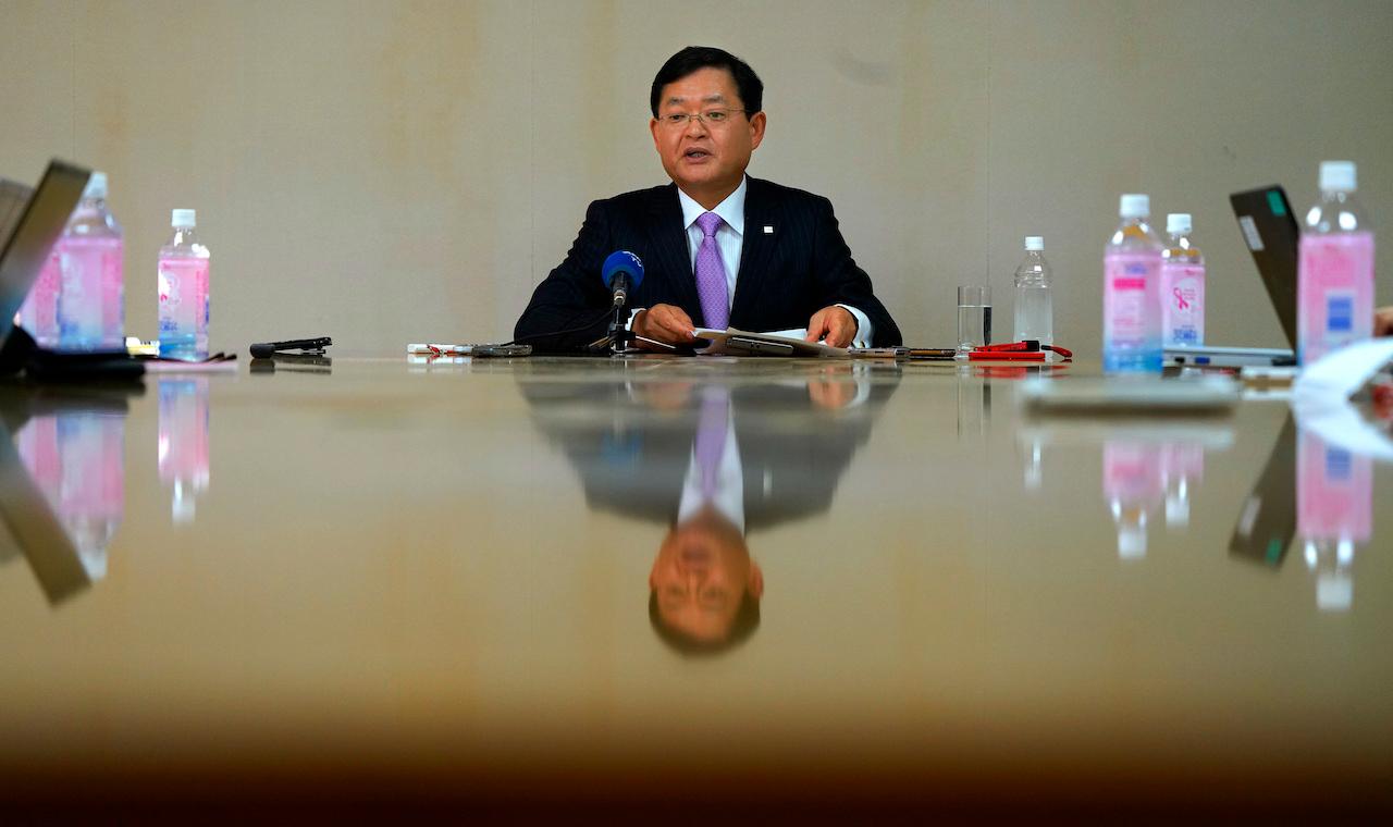 Nobuaki Kurumatani speaks during an interview at the company's headquarters in Tokyo, April 3, 2018. Kurumatani has resigned from the Toshiba board and will be replaced by its chairman Satoshi Tsunakawa. Photo: AP