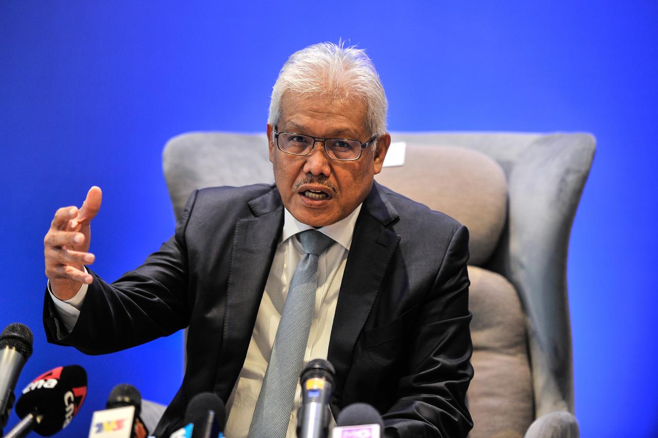 Home Minister Hamzah Zainudin. Photo: Bernama