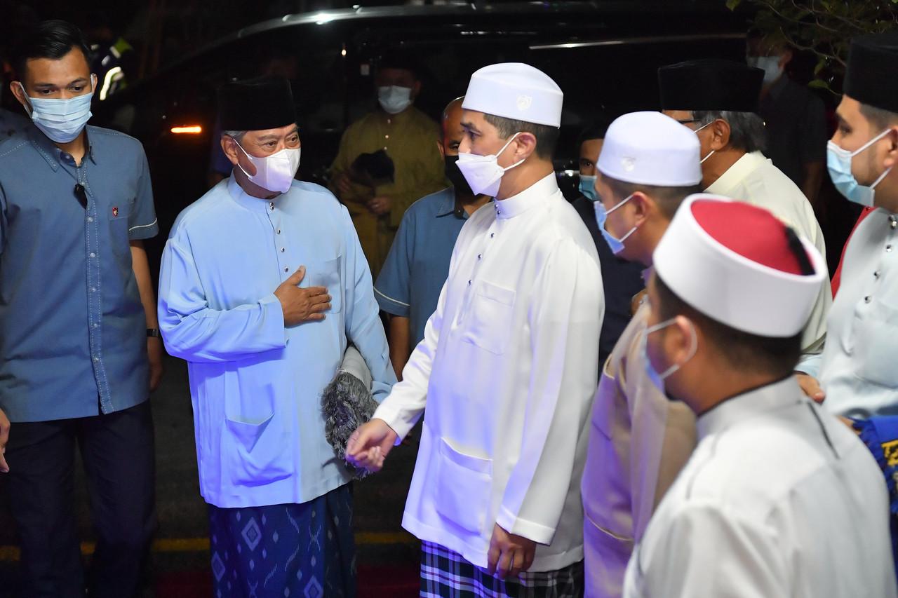 Senior minister Mohamed Azmin Ali with Prime Minister Muhyiddin Yassin at the Al-Amaniah Jamek Mosque in Batu Caves, Gombak, last night. Photo: Bernama