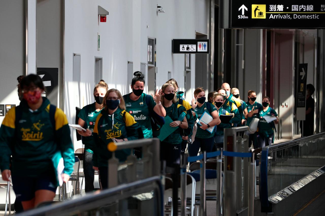 Australian softball national team players arrive at the Narita International Airport in Narita, Chiba, east of Tokyo, June 1. The Australian team is one of the first to arrive ahead of the Tokyo 2020 Olympic games, scheduled to open July 23. Photo: AP