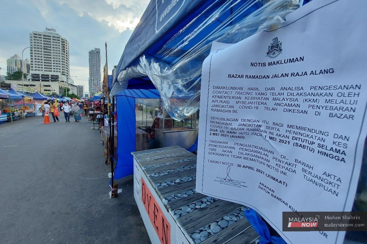 Kuala Lumpur diletakkan di bawah status PKP bermula esok bagi mengurangkan pergerakan orang ramai ketika musim perayaan.