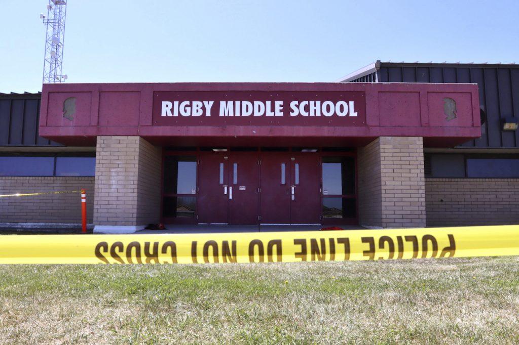 Kejadian tembakan yang berlaku di Rigby Middle School, Idaho, Amerika Syarikat itu bagaimanapun tidak menyebabkan korban. Gambar: AP
