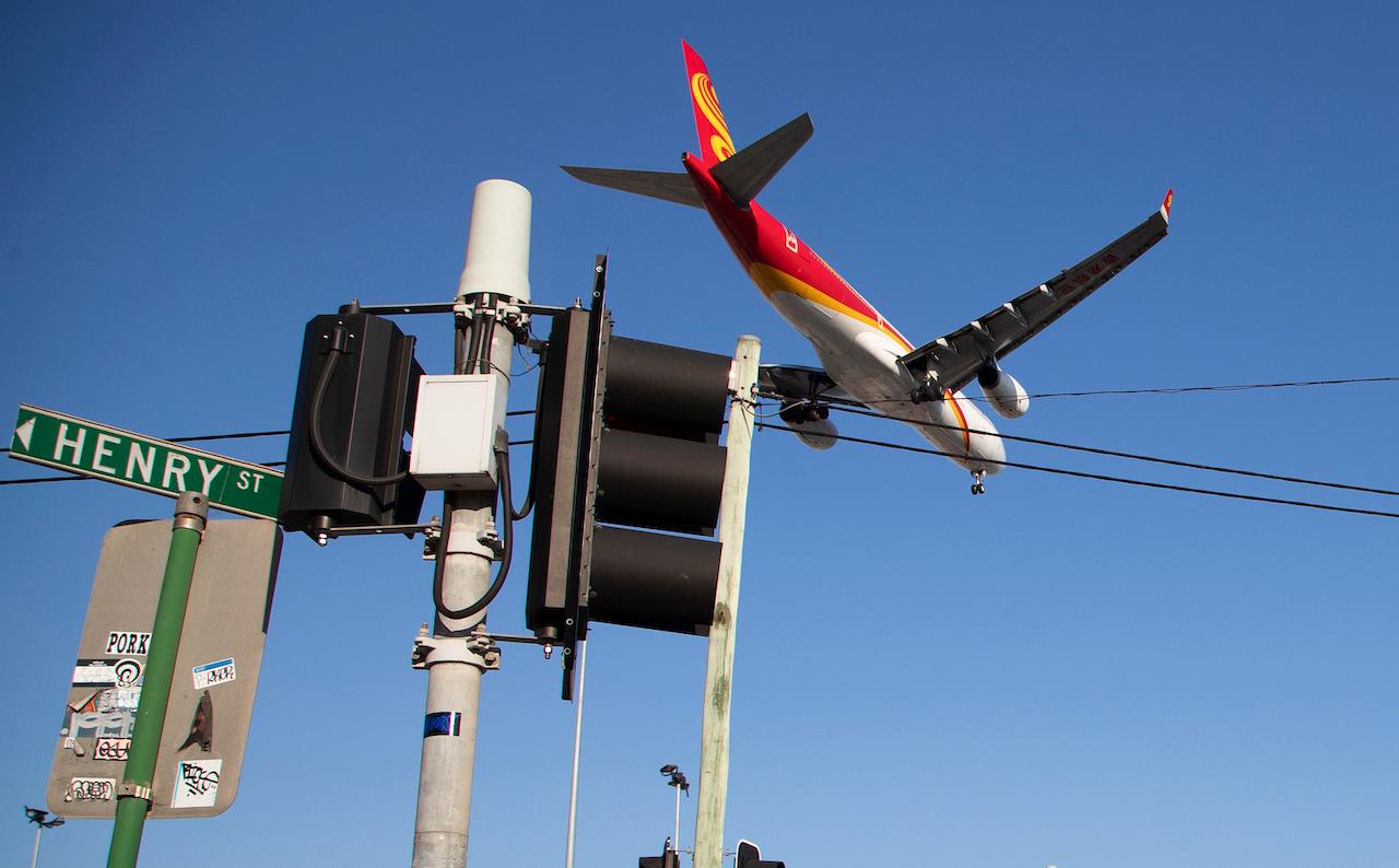 A passenger jet makes its final approach for landing into Sydney Airport, April 26. Photo: AP
