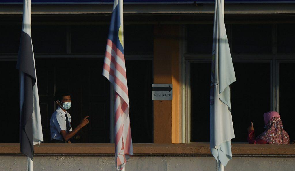 Sekolah harus menjadi tempat selamat bagi pelajar dan guru. Gambar: Bernama