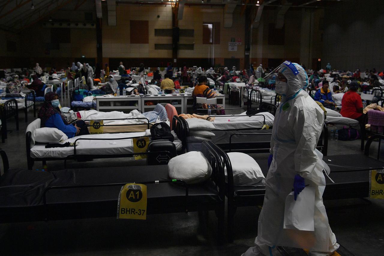 Covid-19 patients at a quarantine and treatment centre in Kuala Lumpur. Photo: Bernama