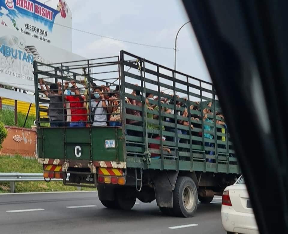 A photo of a lorry carrying foreign workers believed to have Covid-19 which has been making the rounds on Twitter.