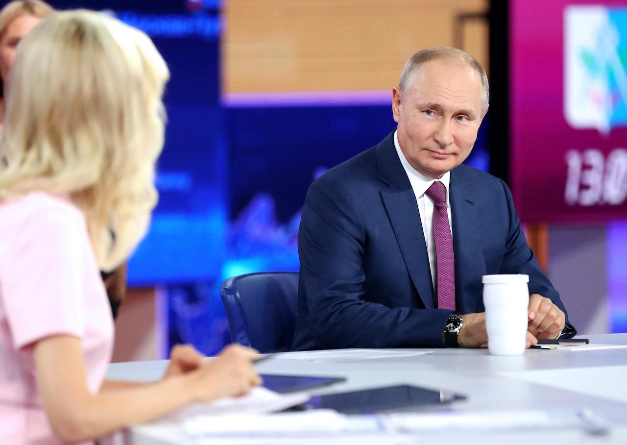 Russian President Vladimir Putin attends his annual live call-in show in Moscow, Russia, June 30. Photo: AP