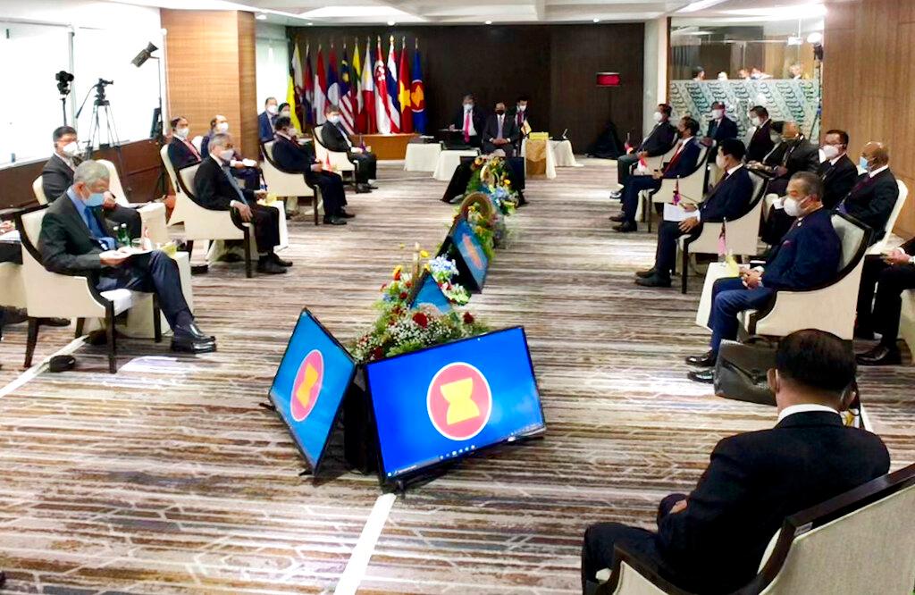 In this photo released by Indonesian Presidential Palace, Asean leaders convene during their meeting at the Asean Secretariat in Jakarta, Indonesia, April 24. Photo: AP