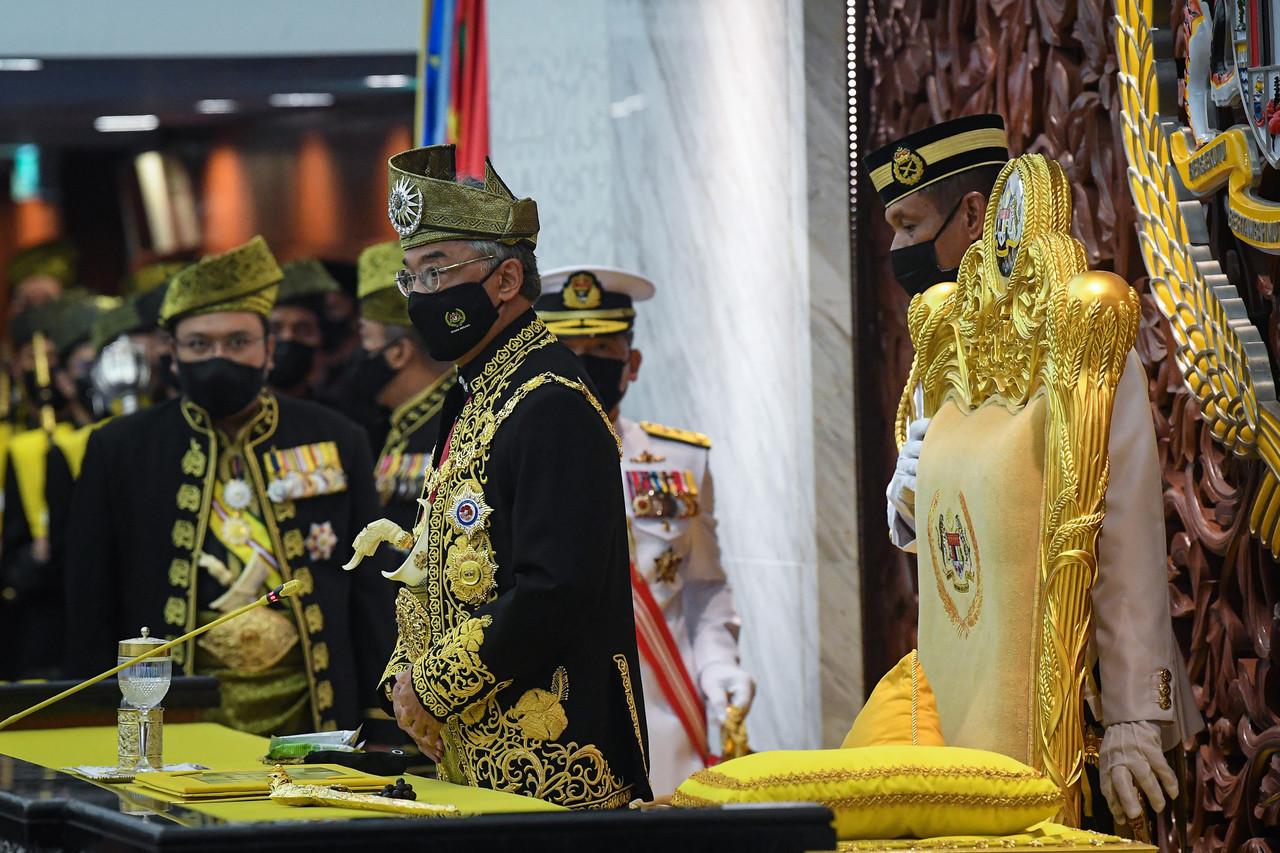 Yang di-Pertuan Agong Sultan Abdullah Sultan Ahmad Shah at the Dewan Rakyat in Parliament today. Photo: Bernama