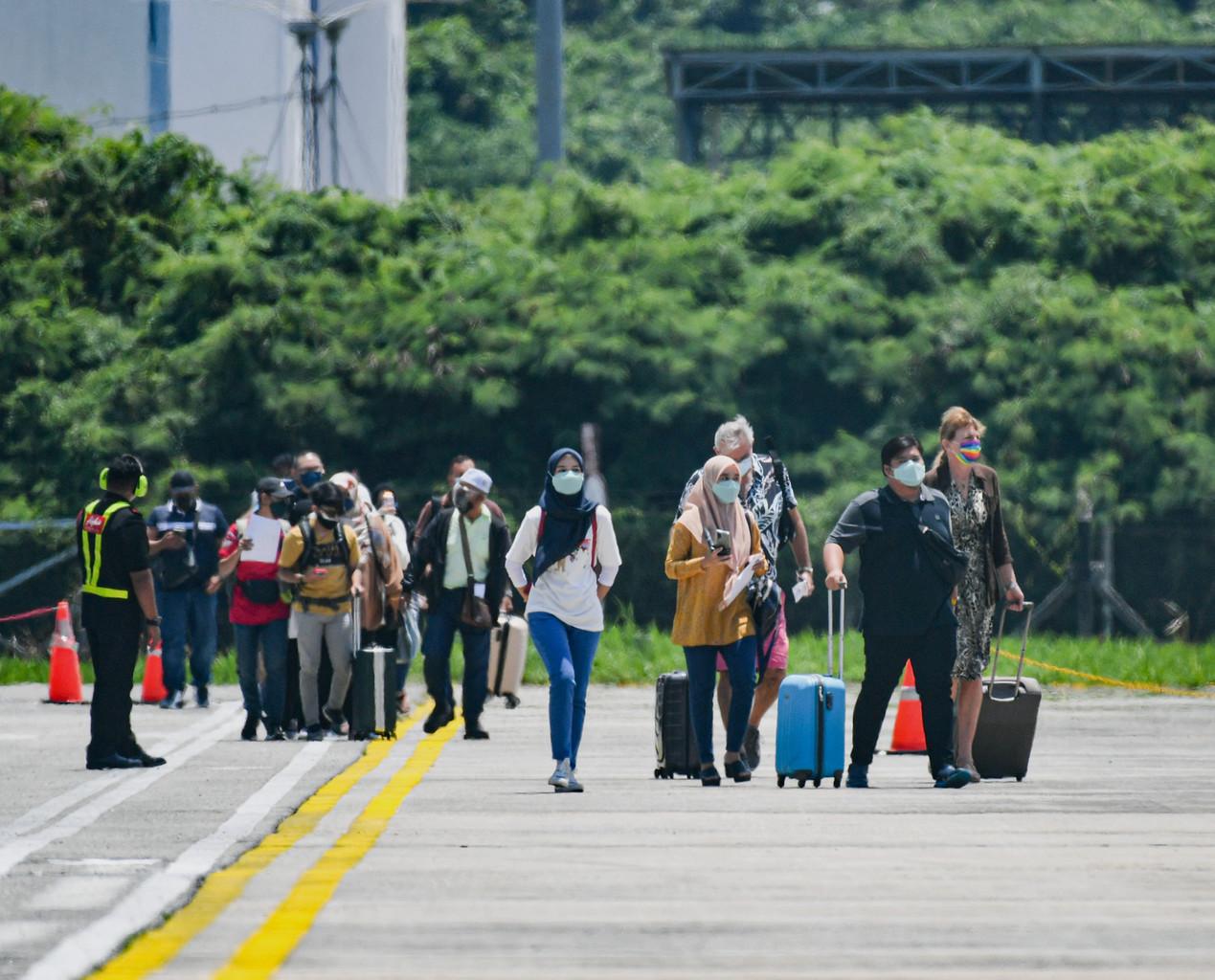 Tourists headed for Langkawi seen at the Sultan Azlan Shah Airport in Ipoh on Sept 17. Photo: Bernama