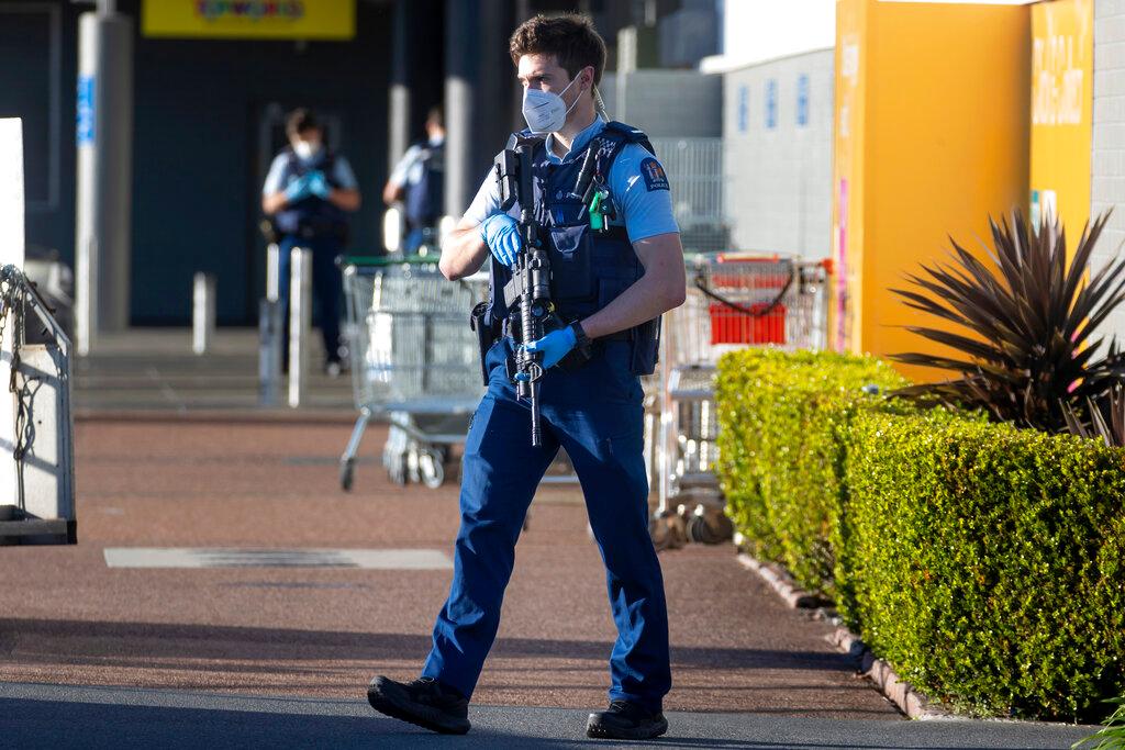 Armed police patrol outside a supermarket in Auckland, New Zealand, in this Sept 4 file photo. Photo: AP