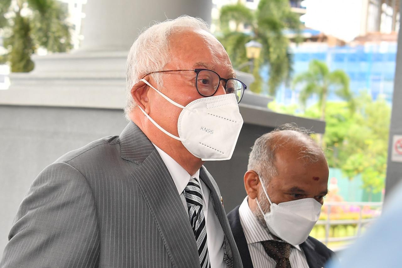 Former prime minister Najib Razak arrives at the Kuala Lumpur court complex today. Photo: Bernama