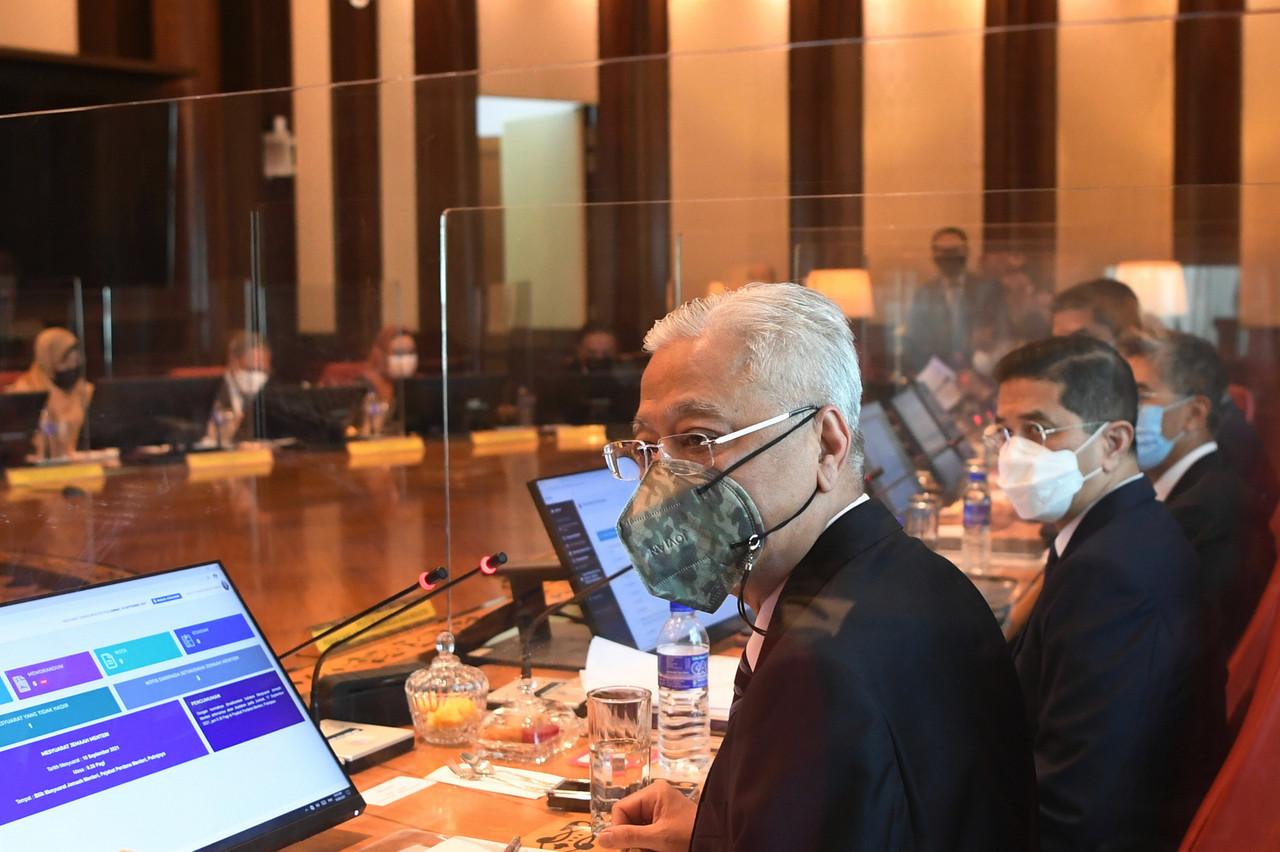 Prime Minister Ismail Sabri Yaakob chairs a Cabinet meeting at Perdana Putra on Sept 10. Photo: Bernama