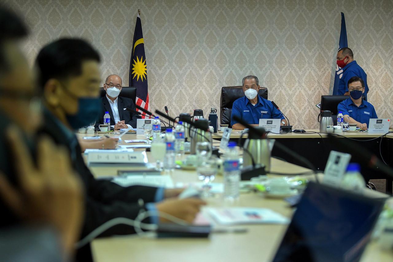 Bersatu president Muhyiddin Yassin chairs a meeting of the Perikatan Nasional Supreme Council at its headquarters in Kuala Lumpur last night. Photo: Bernama