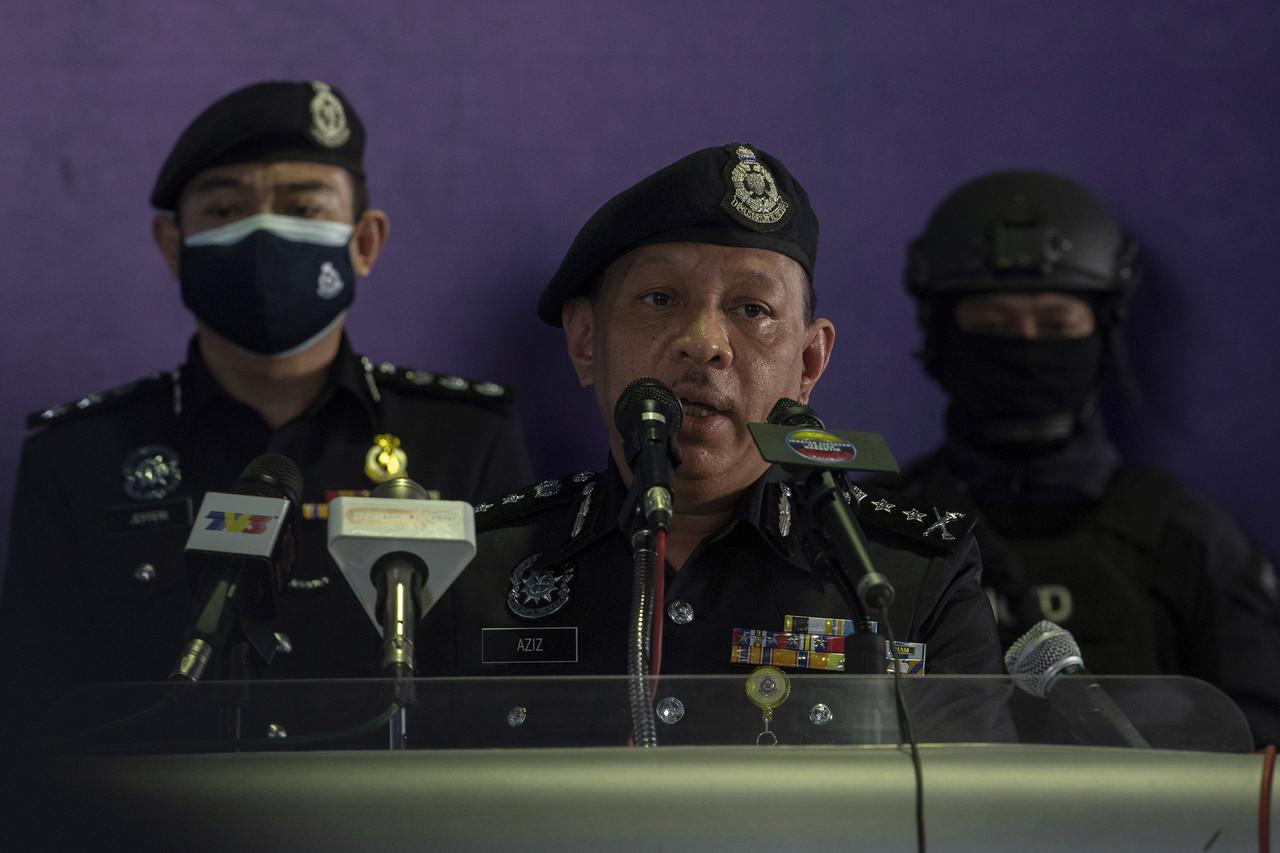 Bukit Aman Narcotics Criminal Investigation Department deputy director Abdul Aziz Abdul Majid speaks at a press conference at the Kajang district police headquarters today. Photo: Bernama