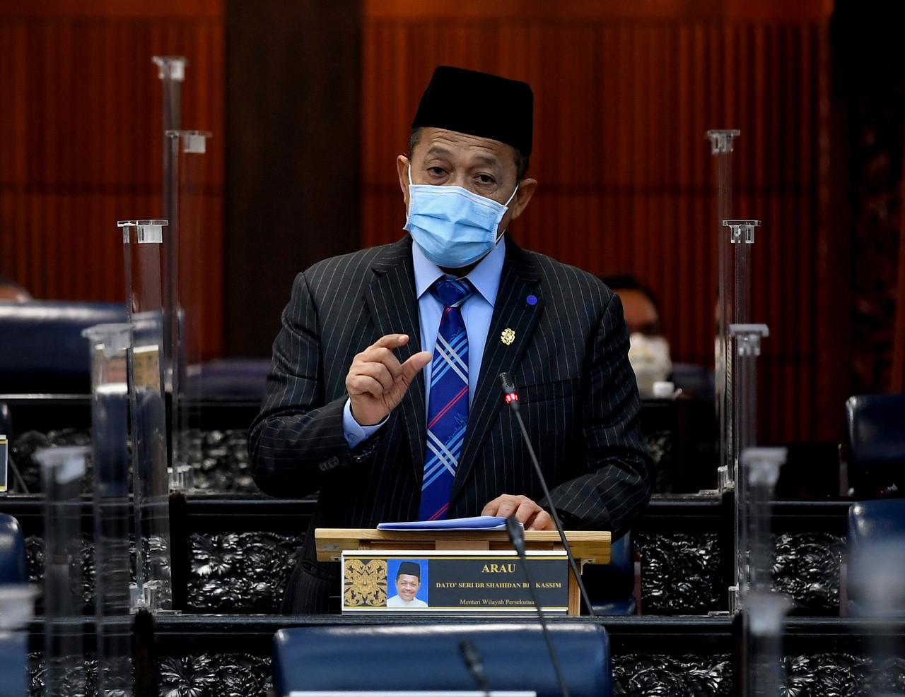 Federal Territories Minister Shahidan Kassim speaks in the Dewan Rakyat today. Photo: Bernama