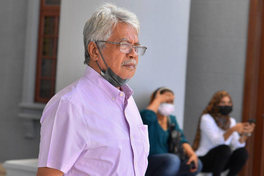 Penulis blog Aspan Alias di Mahkamah Sesyen hari ini. Gambar: Bernama