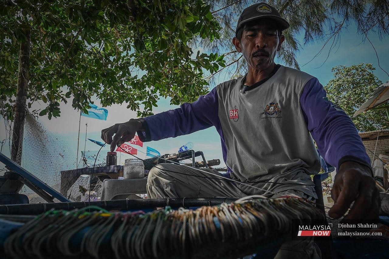 Nelayan-Tanjung-Bidara-