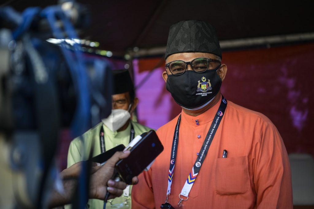 Calon Pakatan Harapan bagi DUN Asahan, Idris Haron, bakal berentap dalam pertembungan enam penjuru dalam PRN Melaka. Gambar: Bernama