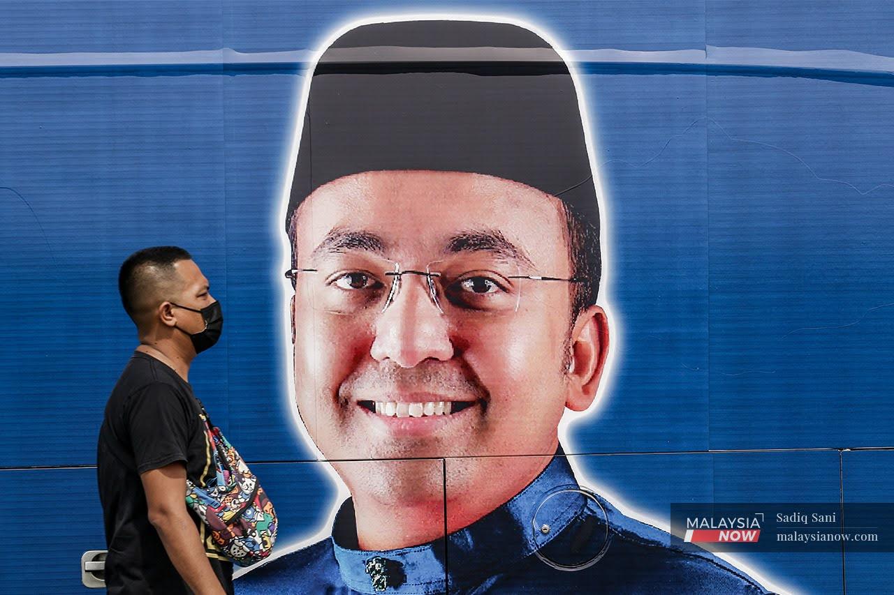 Pengerusi Perikatan Nasional yang juga calon DUN Telok Mas Rafiq  Naizamohideen menyokong penuh pencalonan Mas Ermieyati sebagai ketua menteri Melaka.
