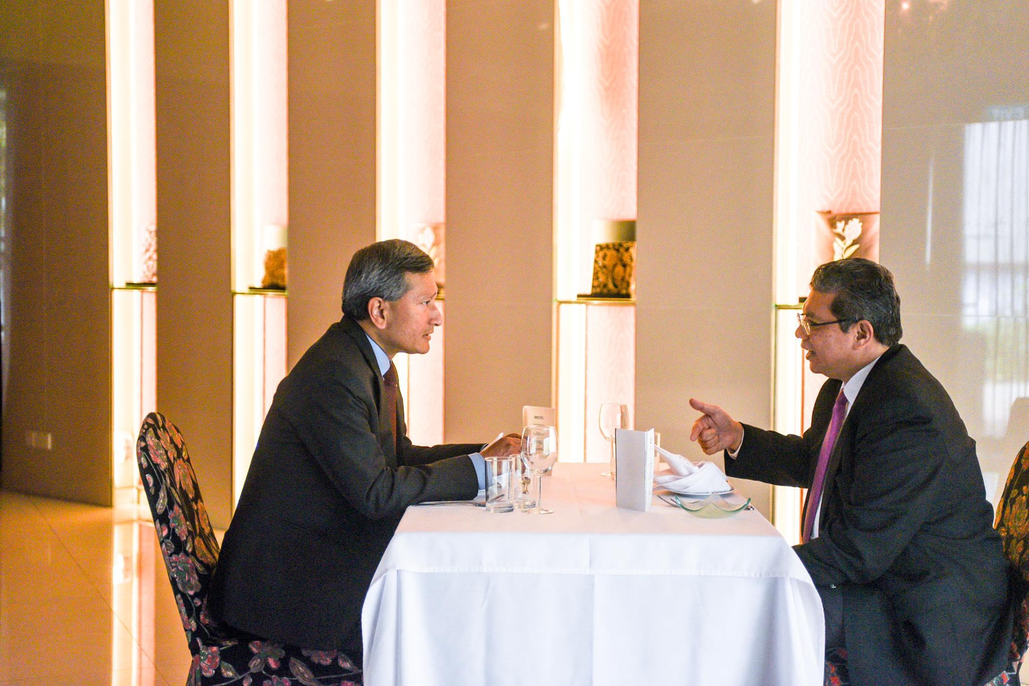 Foreign Minister Saifuddin Abdullah (right), seen in this file picture with his Singapore counterpart Vivian Balakrishnan, has written on behalf of Nagaenthran K Dharmalingam, a Malaysian on death row in Singapore whose pending execution has attracted international attention. Photo: Facebook