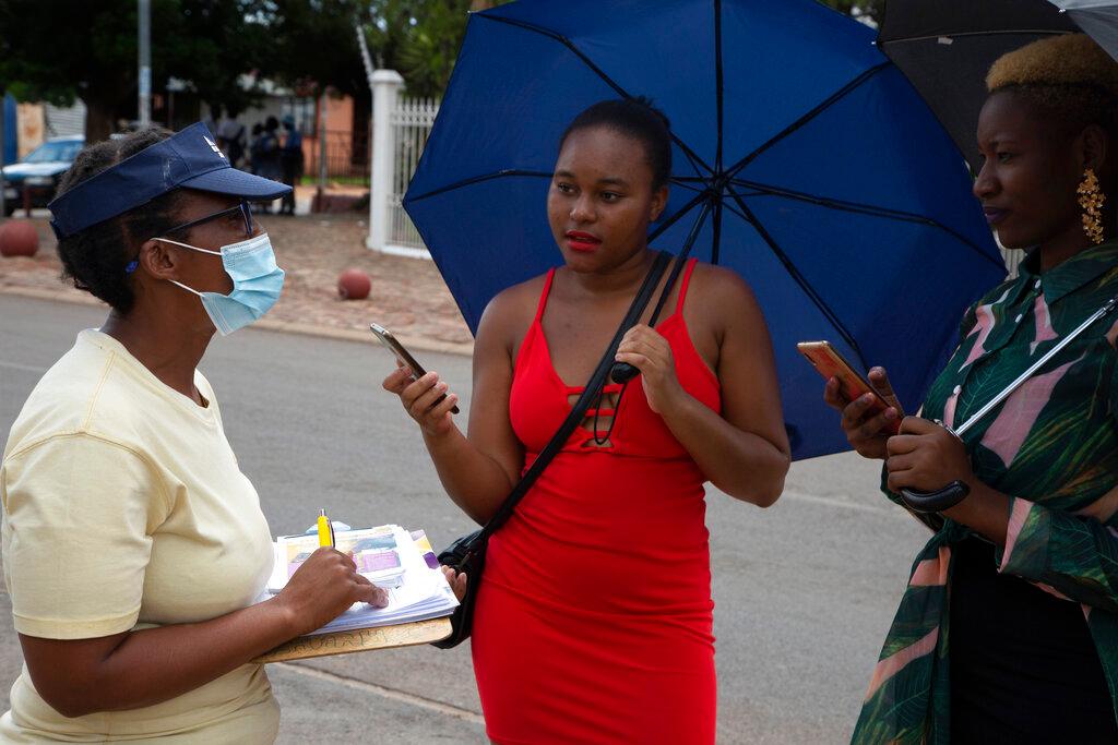 A counsellor discusses with women the use of PrEP medication and the prevention of HIV infection in the Soshanguve Township, north of Pretoria, South Africa, Nov 26 2020. Photo: AP