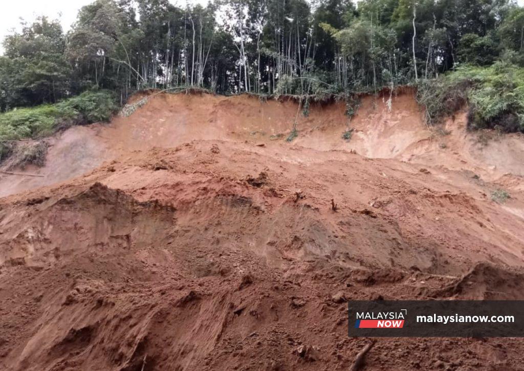 Tanah runtuh di Simpang Pulai menuju Cameron Highlands yang mengorbankan dua nyawa pada awal Disember baru-baru ini.