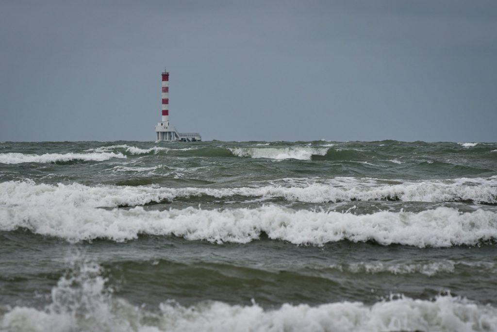 MetMalaysia berkata angin kencang dan laut bergelora diramal di perairan Laut China Selatan turut termasuk kawasan perairan pantai timur semenanjung pada 26 hingga 30 Disember. Gambar: Bernama
