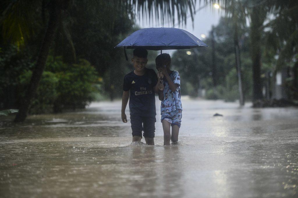 Hujan lebat penyebab banjir diramal akan berlaku di beberapa kawasan rendah di Johor.