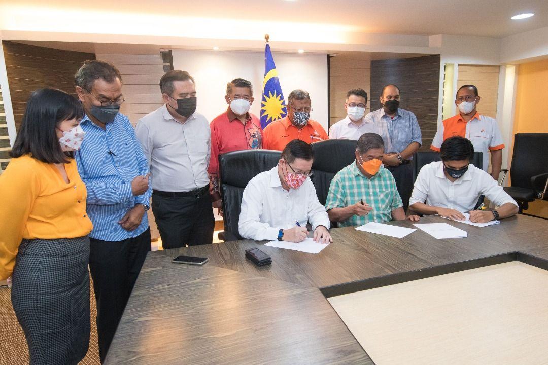 Majlis tandatangan persefahaman bersama antara Amanah, DAP dan Muda tanpa kehadiran wakil PKR hari ini. Gambar: Pakatan Harapan