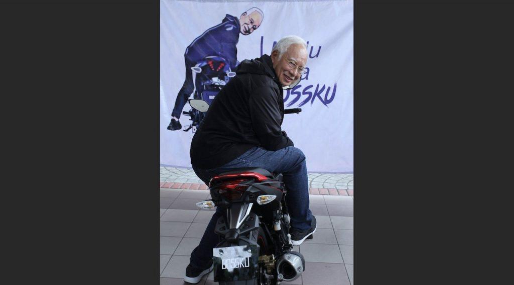 Najib Razak menggunakan slogan 'Bossku' sejak jatuh dari tampuk pentadbiran kerajaan pada 2018. Gambar: Facebook