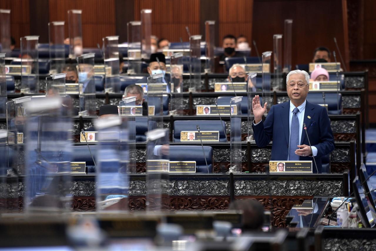 Prime Minister Ismail Sabri Yaakob speaks in the Dewan Rakyat today. Photo: Bernama