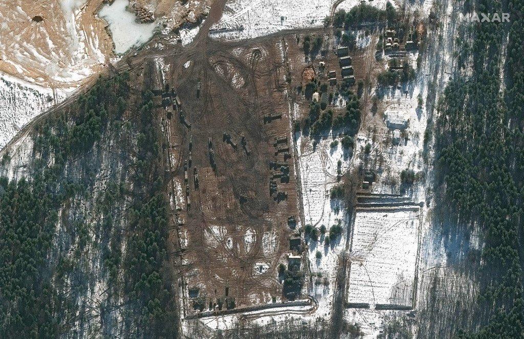 This Maxar satellite image taken and released on Feb 22 shows heavy equipment transporters on the western outskirts of Klintsy, Russia, approximately 40km to the east of the border with Ukraine. Photo: AFP