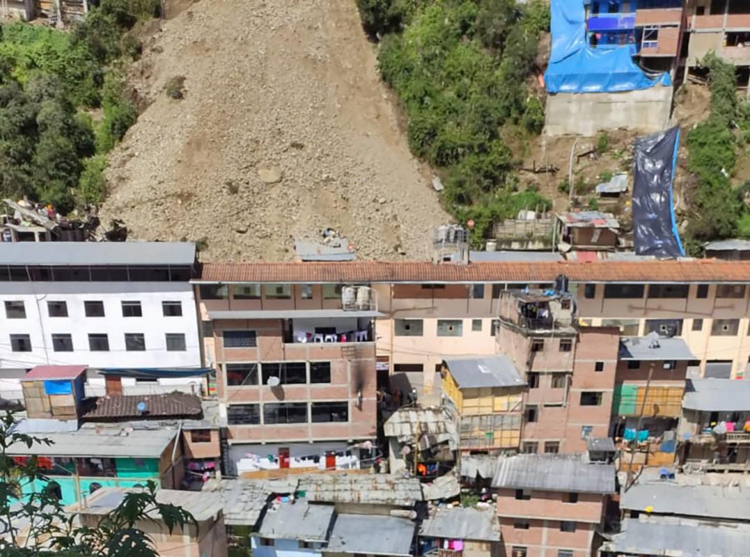 View of a landslide of stone and mud that buried dozens of houses in Retamas town, Parcoy district northern Peru, on March 15. Photo: AFP