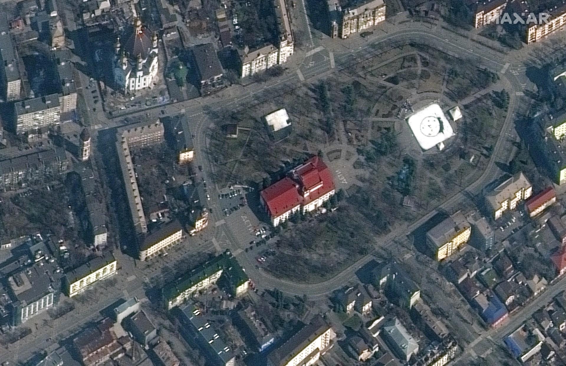 This Maxar satellite image released on March 16, shows the Mariupol Drama Theater in Mariupol, Ukraine, on March 14. Photo: AFP