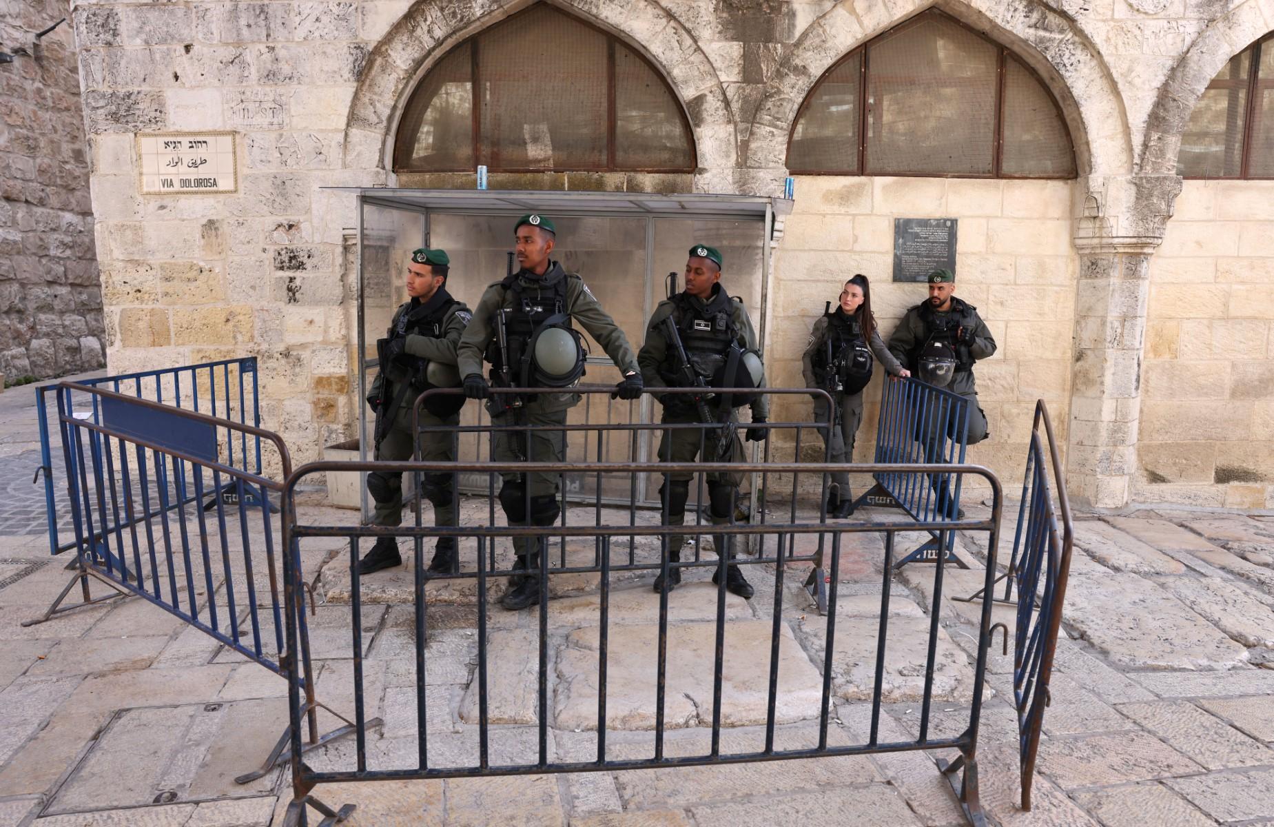 Israeli security forces stand guard in Jerusalem's Old City on March 31. Photo: AFP