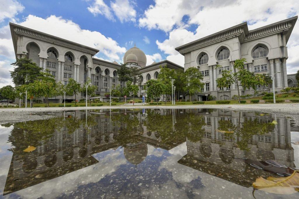 Istana Kehakiman Putrajaya yang menempatkan Mahkamah Persekutuan dan Mahkamah Rayuan. Gambar: Bernama