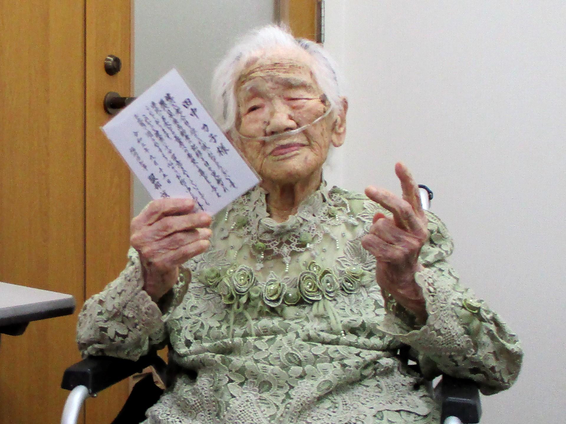 This handout picture taken on Sept 13, 2021 and provided by Fukuoka Prefectural Government on April 25, shows the world's oldest person, Japanese woman Kane Tanaka who was born on Jan 2, 1903, and died at the age of 119 on April 19. Photo: AFP