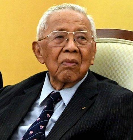 Former defence minister Tengku Ahmad Rithauddeen Tengku Ismail. Photo: Bernama