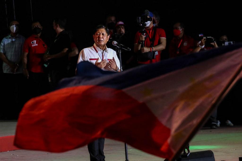 Philippines presidential candidate Ferdinand Marcos Jr greets his supporters during the last day of campaign rally at Paranaque City, suburban Manila on May 7. Photo: AFP