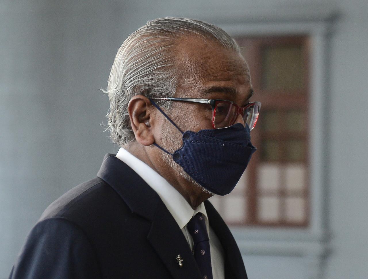Lawyer Muhammad Shafee Abdullah at the Kuala Lumpur court complex yesterday. Photo: Bernama