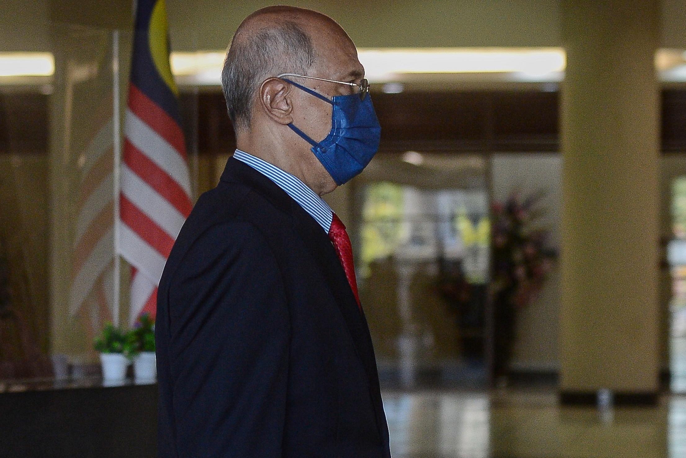 Former 1MDB chairman Mohd Bakke Salleh arrives at the Kuala Lumpur court complex today. Photo: Bernama