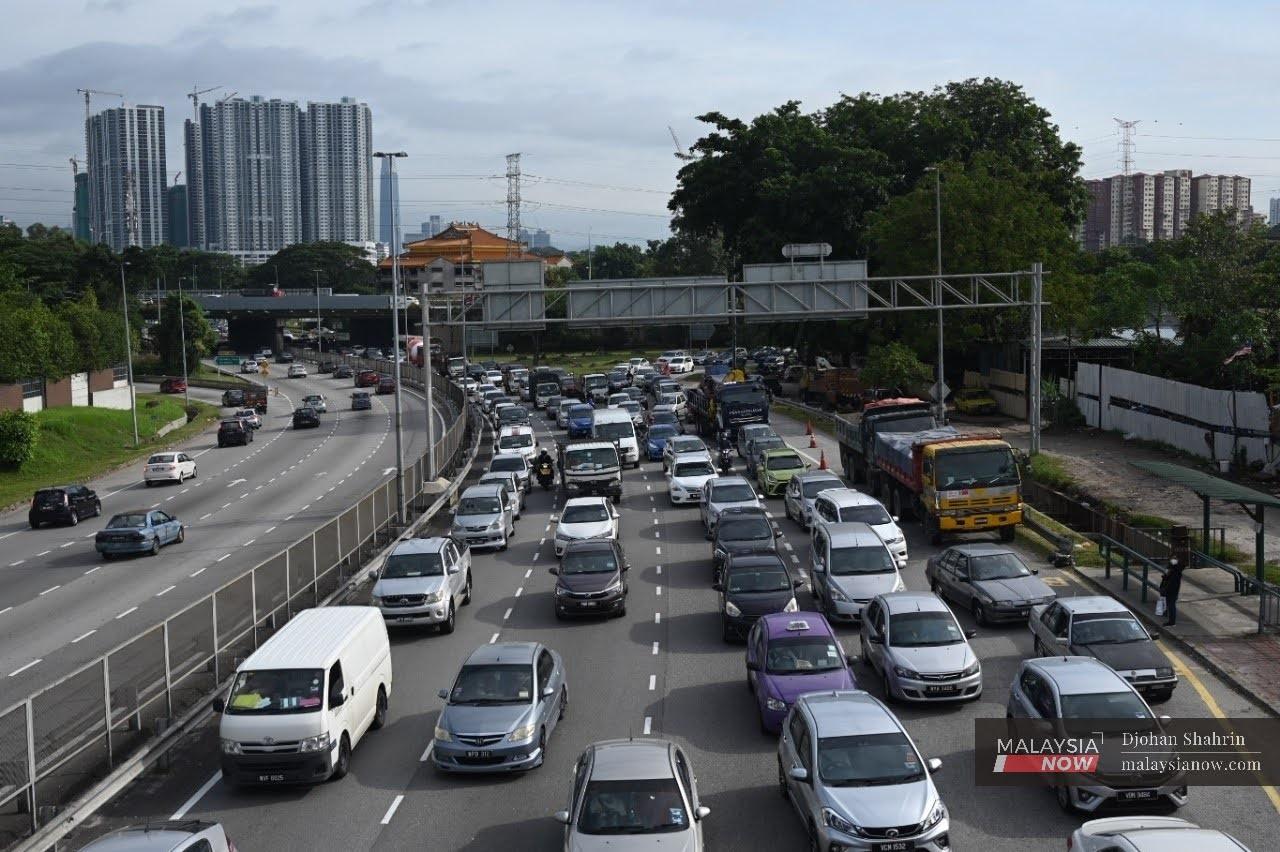 Pakar berkata keadaan trafik yang sesak di Kuala Lumpur adalah kesinambungan daripada sambutan Hari Raya Aidilfitri.