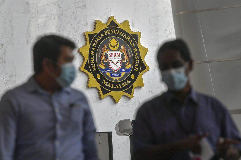 The Malaysian Anti-Corruption Commission is investigating a case involving graft in work related to funeral arrangement services under Section 17 (a) of the MACC Act 2009. Photo: Bernama