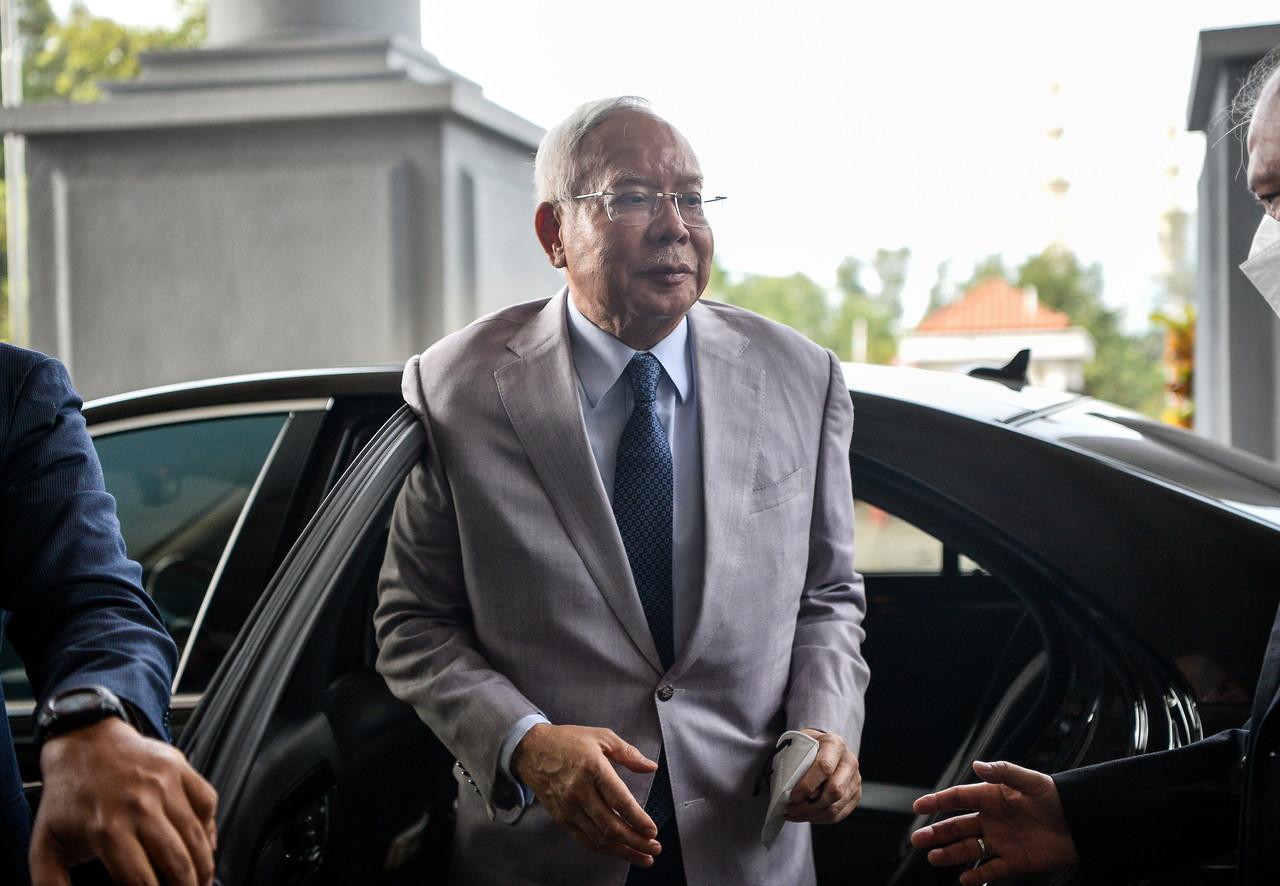 Former prime minister Najib Razak arrives at the Kuala Lumpur court complex for a 1MDB-related case on May 30. Photo: Bernama