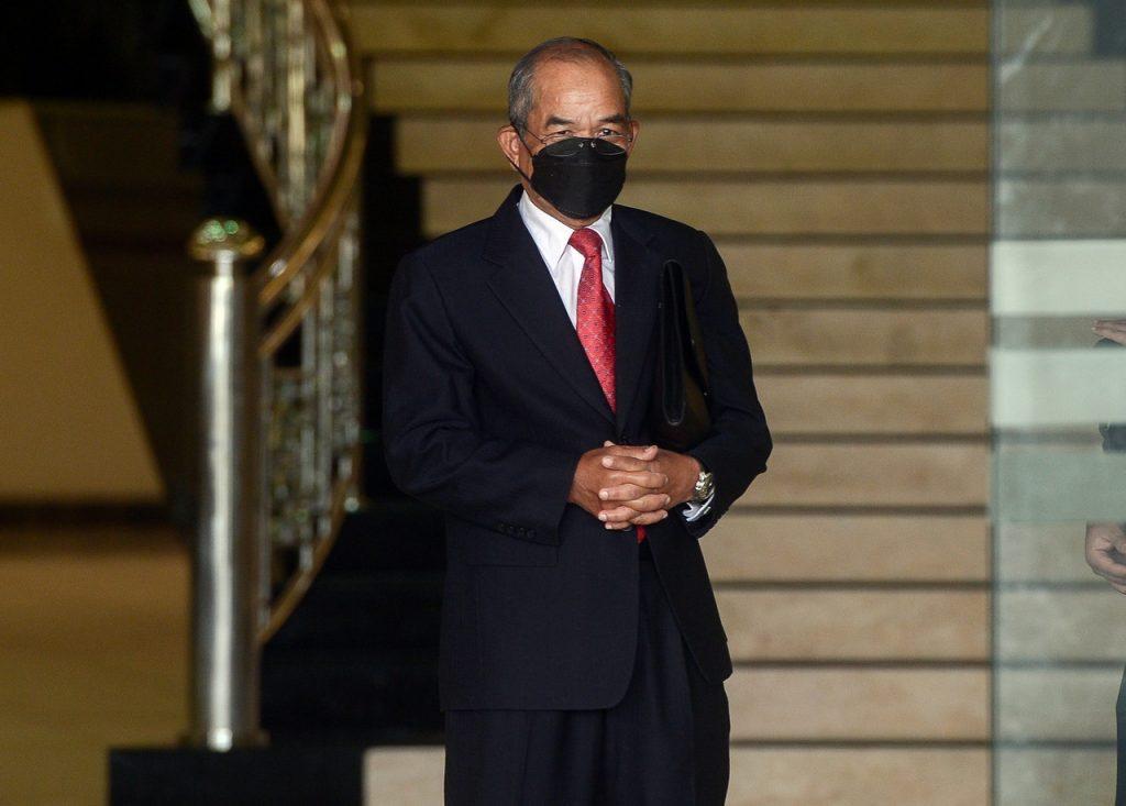 Bekas ketua setiausaha negara Mohd Sidek Hassan hadir di Kompleks Mahkamah Kuala Lumpur hari ini. Gambar: Bernama