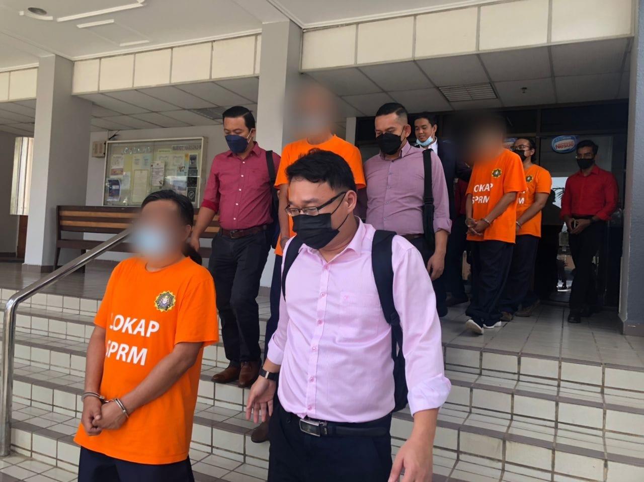 Four individuals suspected of abetting in the submission of false claims for development projects worth more than RM300 million at the Kuala Terengganu Magistrate's Court today.