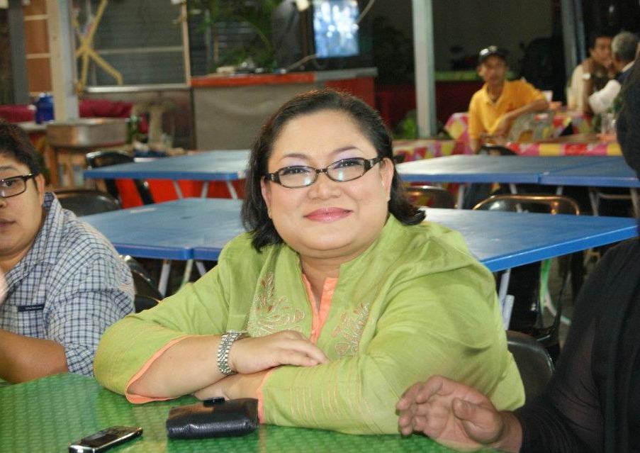 Pelakon terkenal Adibah Noor Mohamed Omar meninggal dunia di Kuala Lumpur pada pukul 7.45 malam tadi. Gambar: Facebook