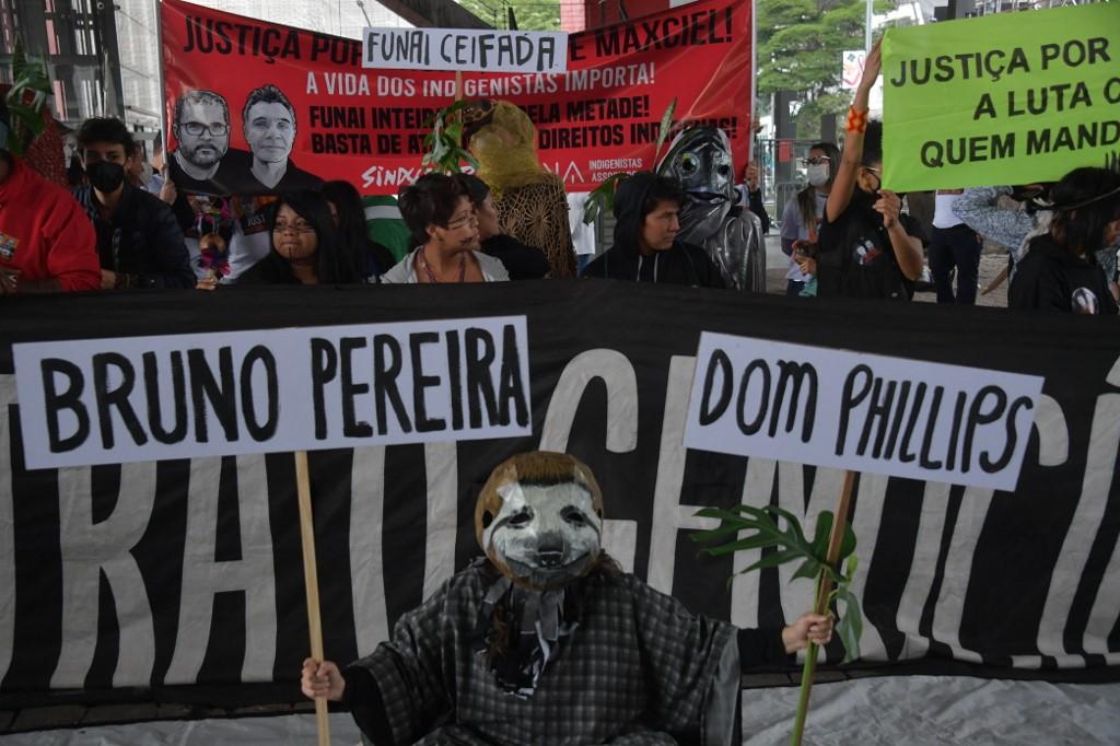 Guarani indigenous people and environmental activists protest in Sao Paulo, Brazil, the murder of British journalist Dom Phillips and indigenous expert Bruno Pereira, on June 18. Photo: AFP
